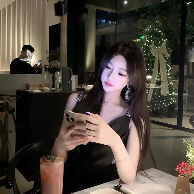 Truyện Bóng Tối Và Ánh Sáng - mk