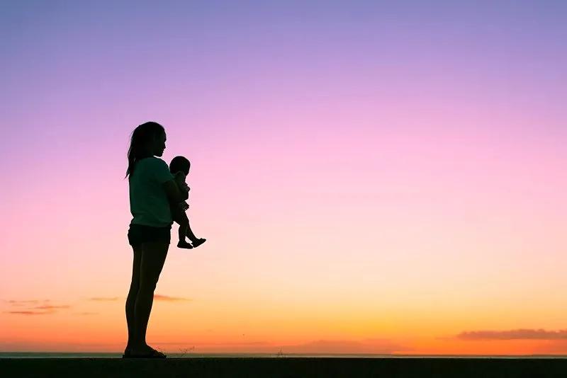 Truyện Con gái, mẹ và thần tượng - Truyện Cổ Tích