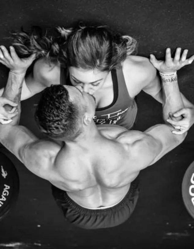 Truyện Đốt Cháy Calo, Đốt Cả Lý Trí - Gia Ph&aacute;t