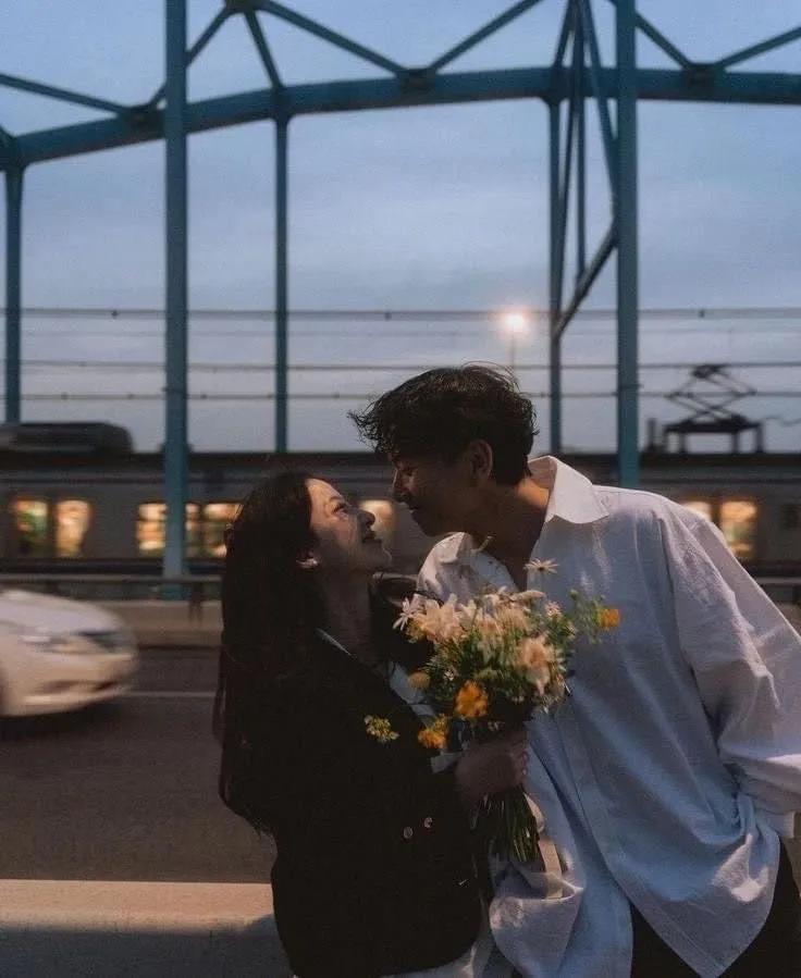 Truyện Khoảng Cách Giữa Những Trái Tim - Ngọc Linh