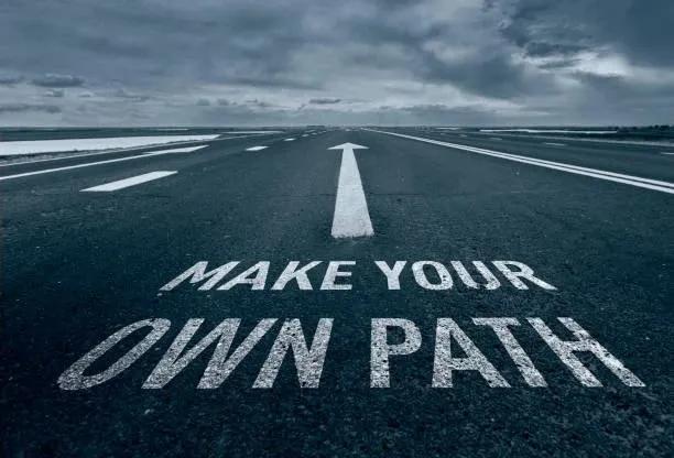 Truyện Những con đường mới - Truyện Cổ Tích