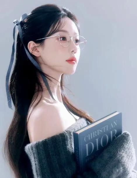 Truyện TIỂU THƯ MIỀN TÂY - Ynzhang