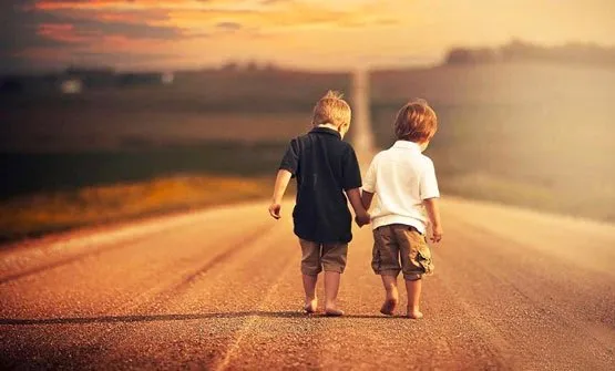 Truyện Là cậu, luôn cạnh tớ - Truyện Cổ Tích