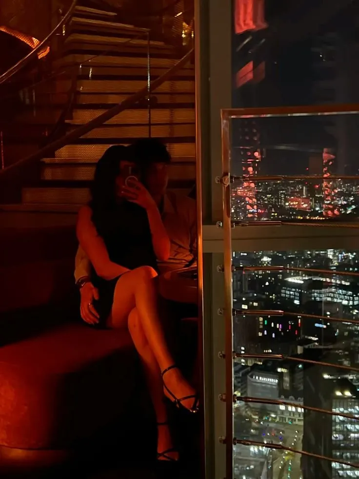 Truyện Sếp Cấm Dục và Cô Thư Ký Táo Bạo - Ngọc Linh